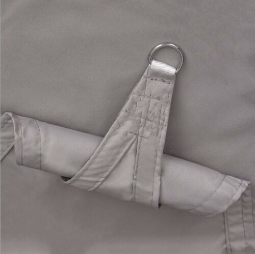 "Beige skyggetelt til terrassen med UV-beskyttelse, minimalistisk design og vandafvisende materiale, perfekt til haven."