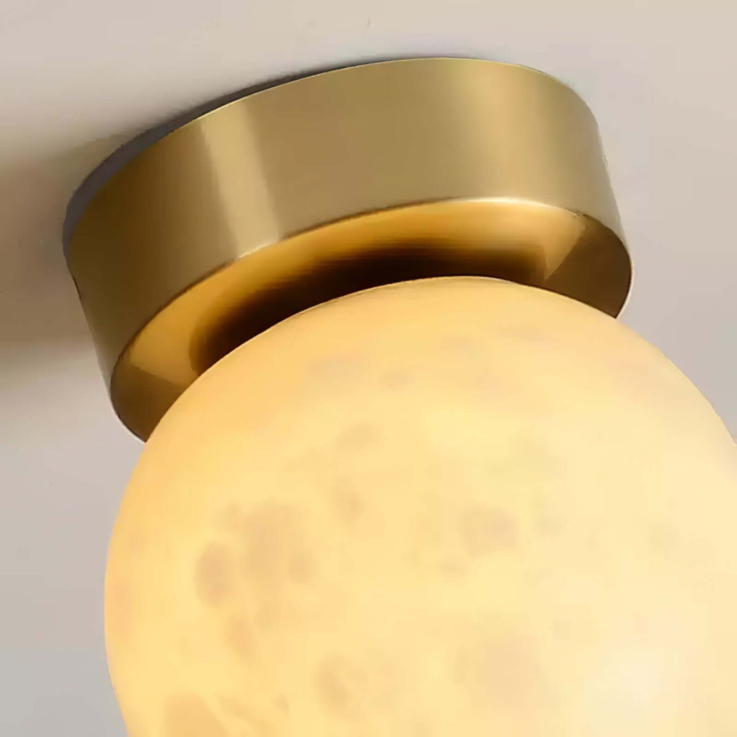 Elegant Alabast Loftslampe - 15cm
