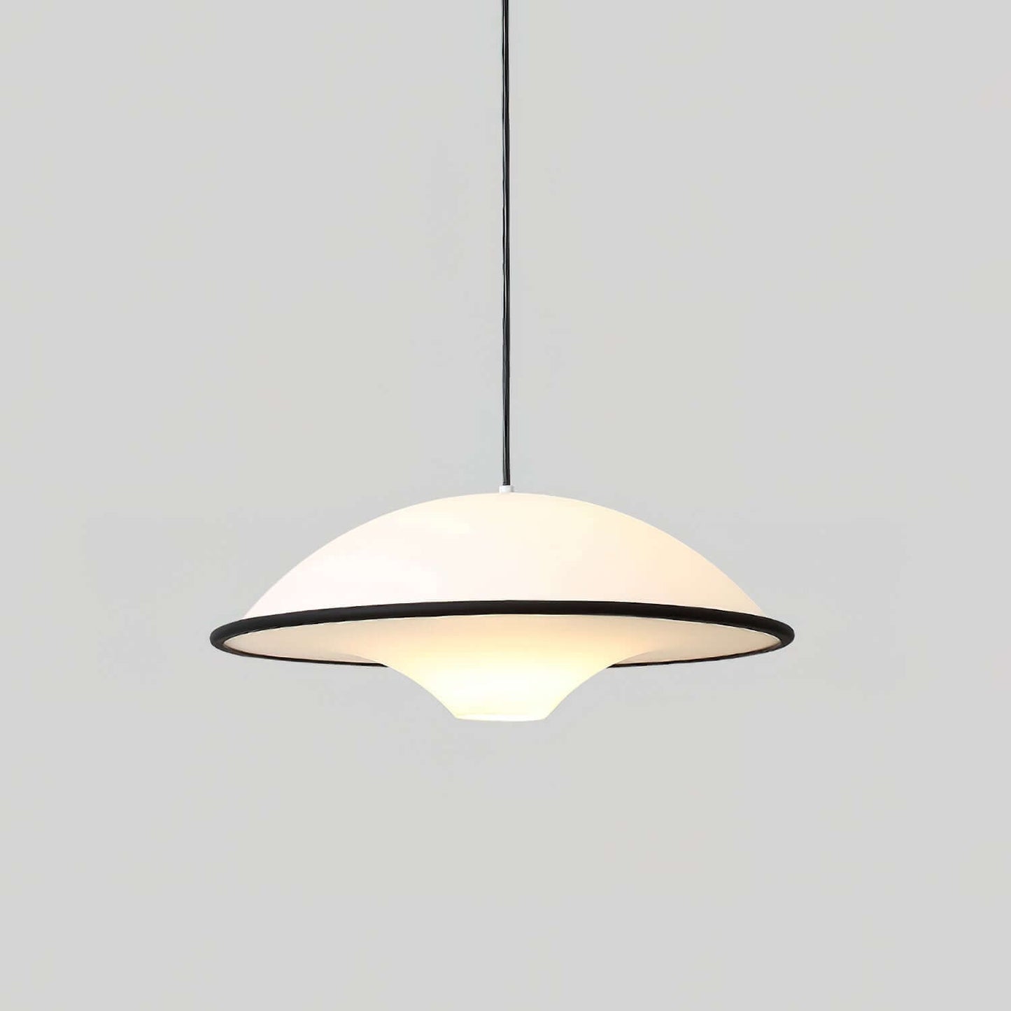 Moderne UFO Pendellampe i Akryl & Metal - Ø45cm