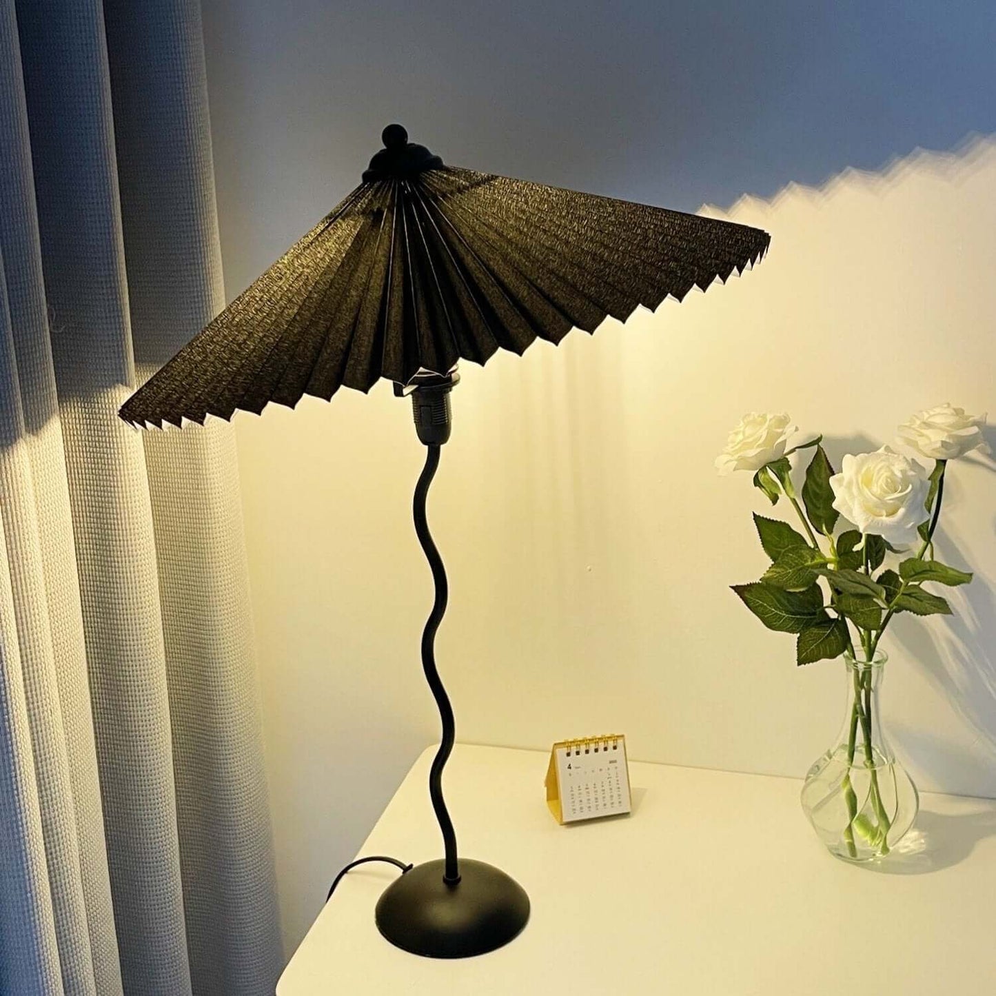 Designer Bordlampe i Metal - 43cm