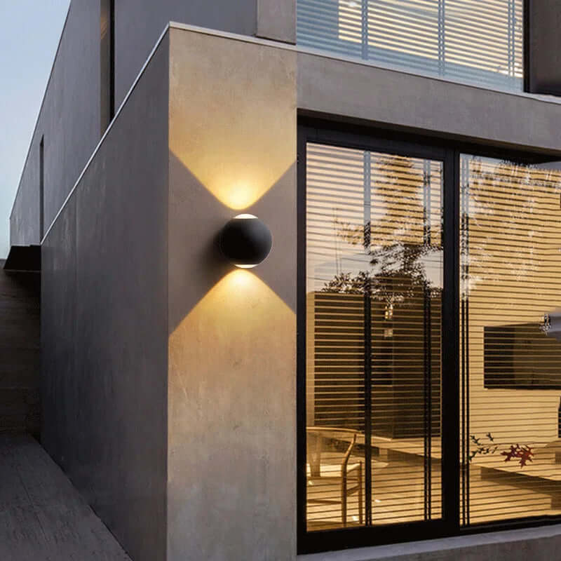 Sfærisk LED Væglampe i Aluminium