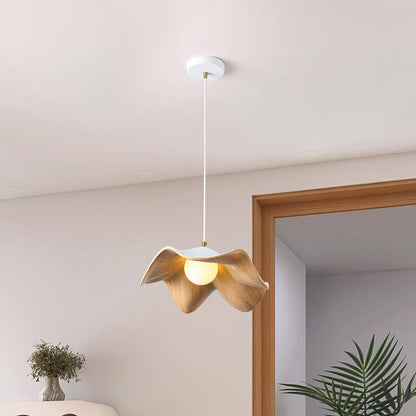 Unik Lotus Pendellampe i Harpiks & Metal