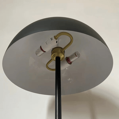 Elegant Nordisk Gulvlampe i Metal