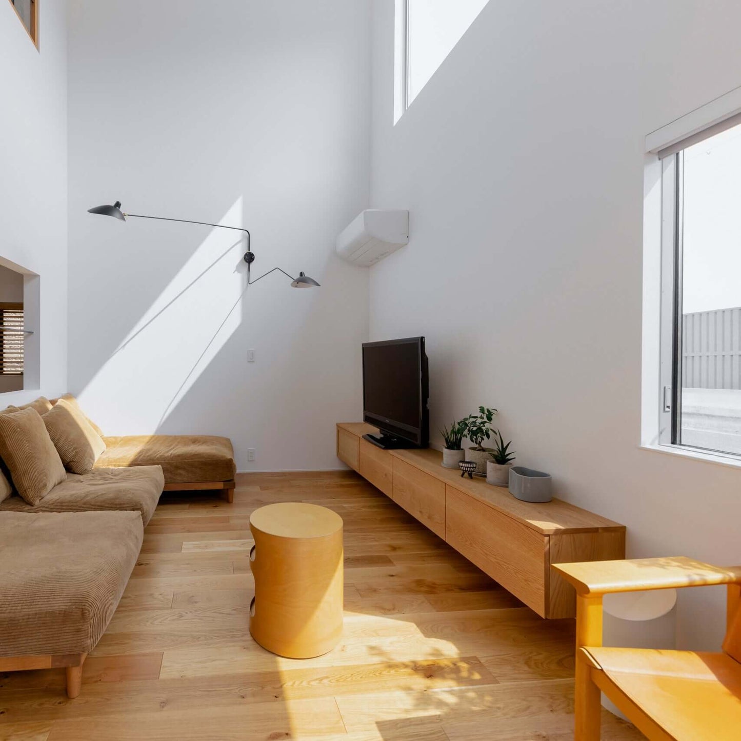 Justerbar Væglampe i Metal