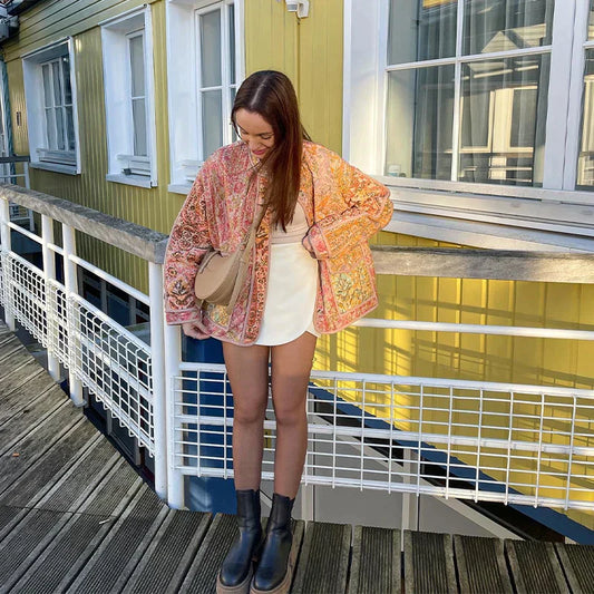 "Darla jakke i kashmir med elegant print, damejakke, unikt design, blødt stof, moderigtig og alsidig til damegarderoben."