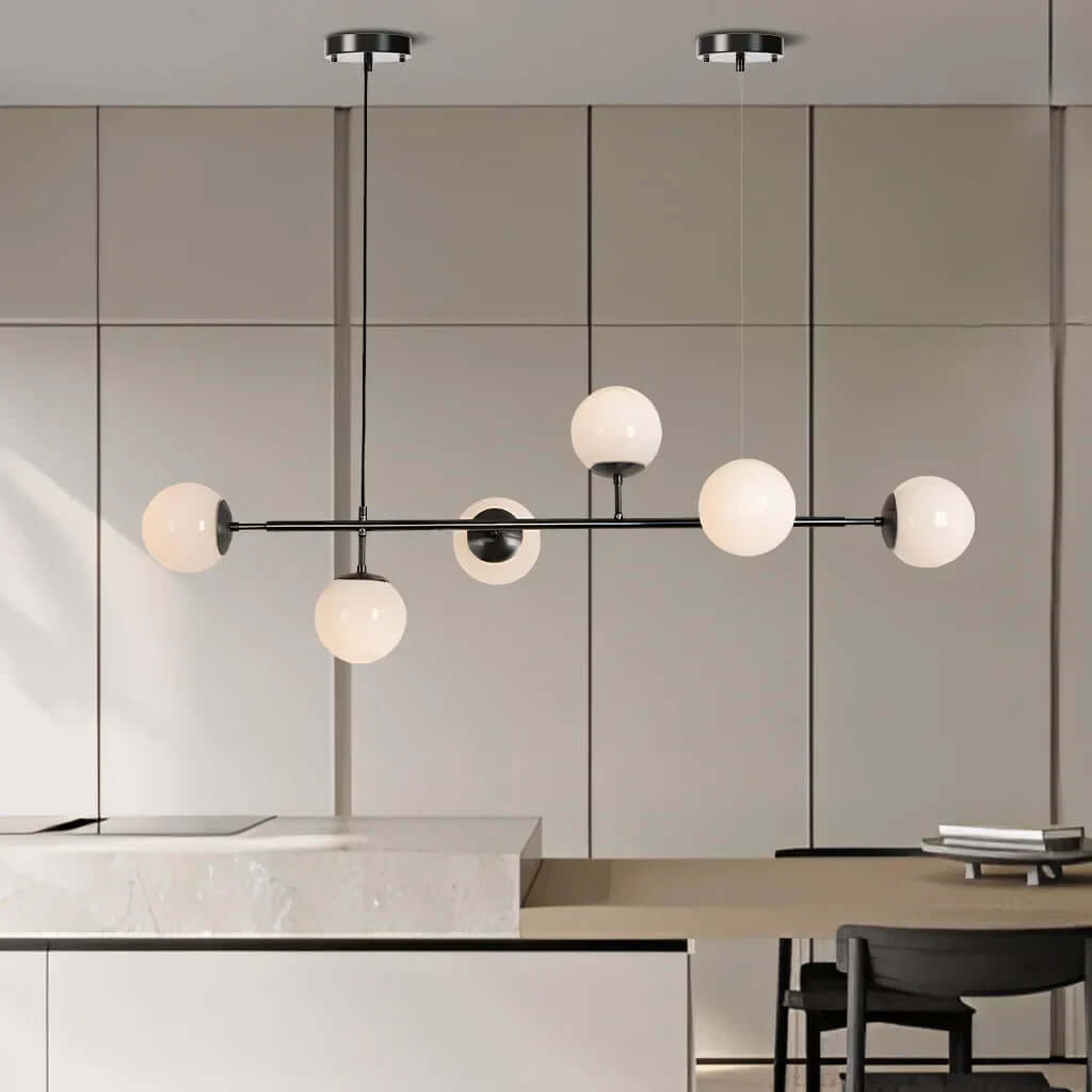 Elegant Kugle Pendel Lampe i Glas & Metal
