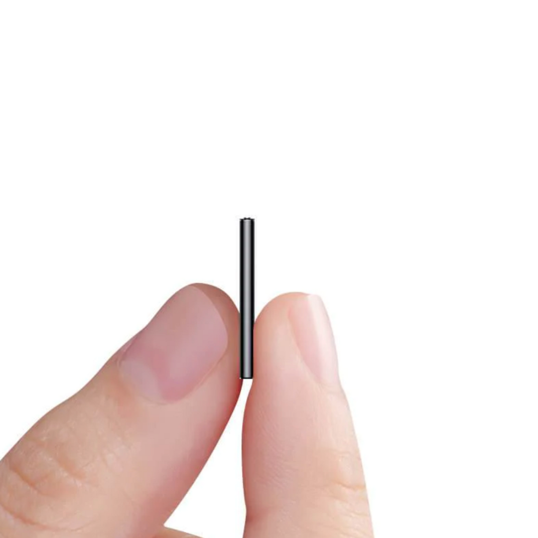 "Diskret mini optager, letvægtsdesign, 16 GB hukommelse, 50 timers optagelsestid, perfekt til møder og personlige noter."