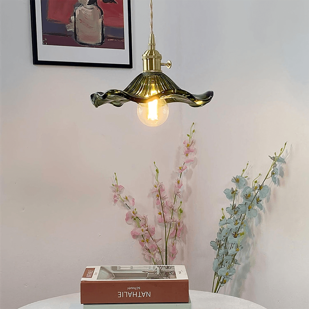 Elegant Hibiscus Pendel Lampe i Messing og Glas
