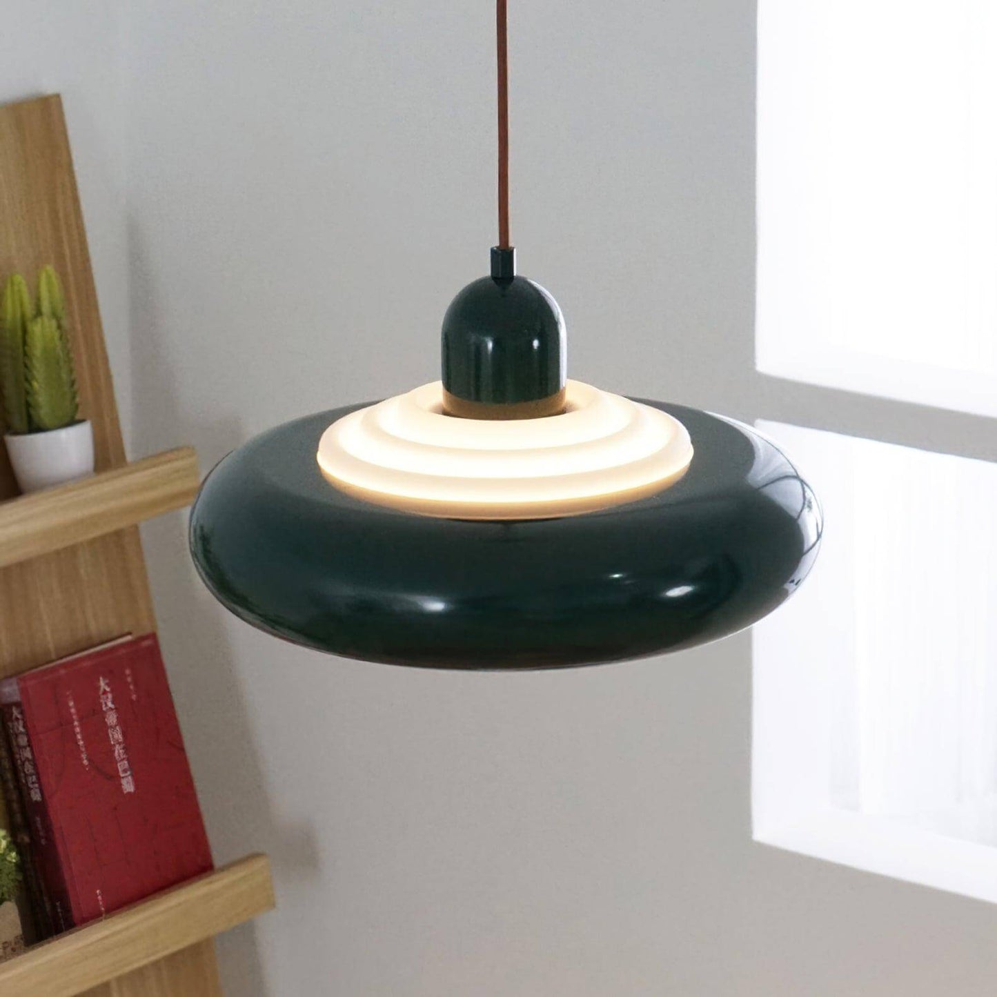 Elegant Pendellampe i Metal og Akryl - 36cm