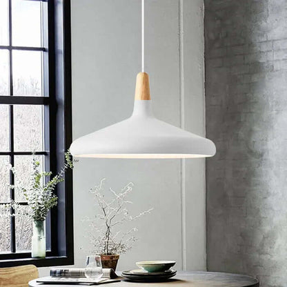 Konisk Pendel i Metal - Moderne Design