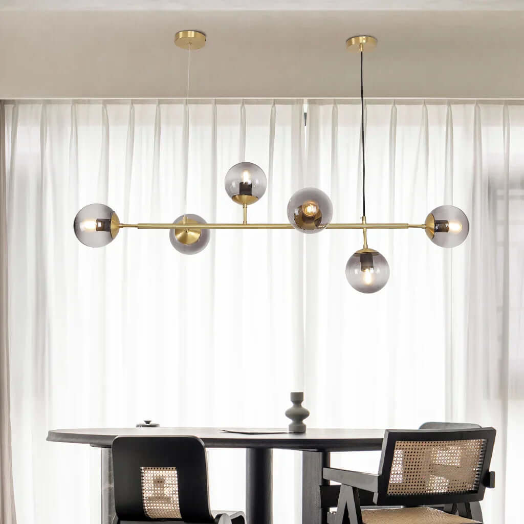 Elegant Kugle Pendel Lampe i Glas & Metal