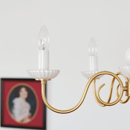 Elegant Retro Lysekrone i Cremefarvet Glas