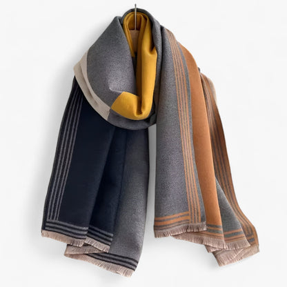 Elegant cashmere tørklæde i blød beige, alsidig størrelse, varm og stilfuld til kvinders garderobe, beskyttelse mod kulde.