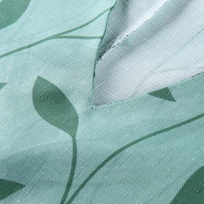 "Elegant grøn sommerkjole til kvinder, let og luftig med trendy design, perfekt til sommerens begivenheder."