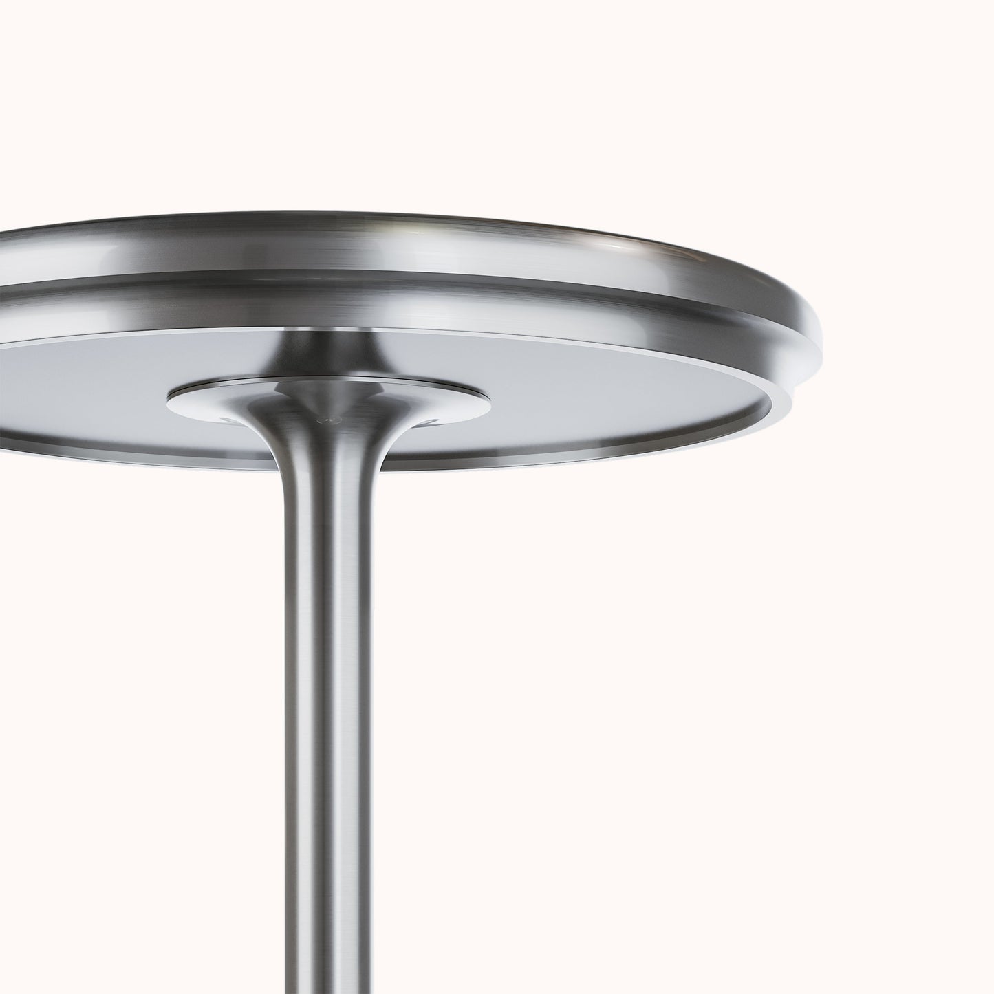 Elegant guld touch-lampe med moderne design, trådløs funktionalitet og dæmpbar belysning. Tilføjer stil til hjemmet.