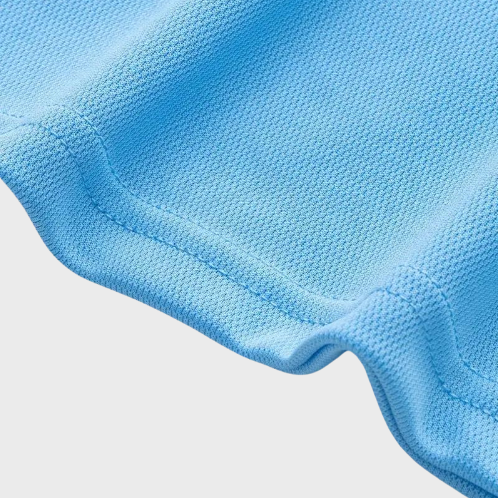 "Elegant herre poloshirt med blomsterkrave og manchetter, slank pasform, perfekt til både casual og formelle lejligheder."