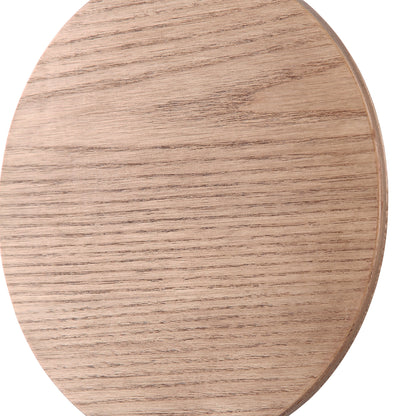 "Elegant Lori væglampe i Ø20, naturligt egetræ med LED lys, rund form, tidløst design, stemningsfuld belysning"