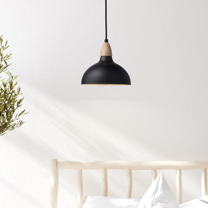 "Elegant Oak pendel lampe Ø19 i lyst træ og sort, stilrent design til moderne og klassiske indretninger, Ø19 cm."