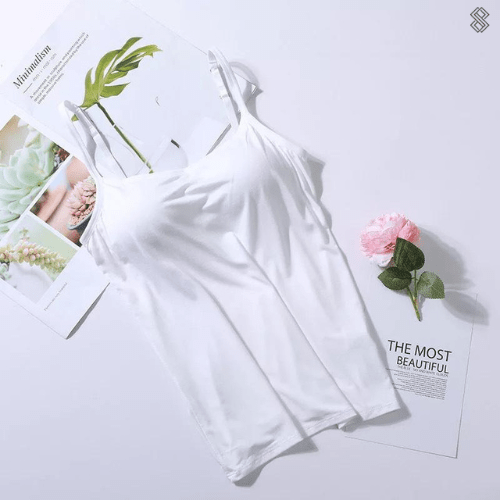 "Elegant top med indbygget BH, rund halsudskæring, justerbare stropper, i åndbart materiale, perfekt til daglig brug."