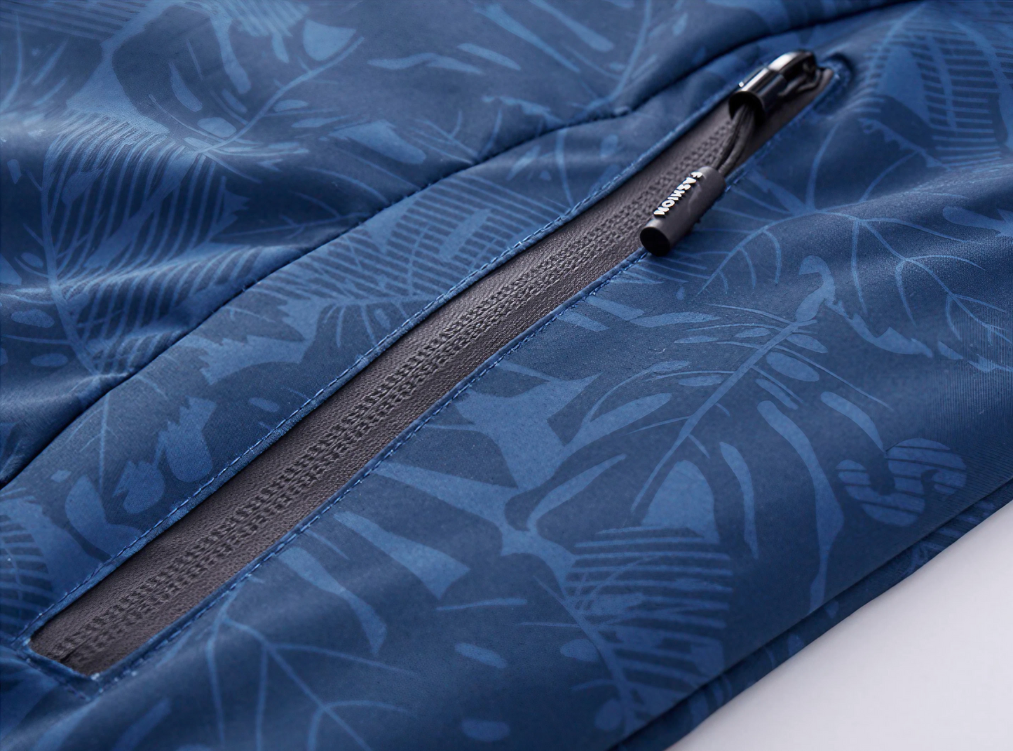 Elegante åndbare dame vindjakke i moderne snit, tilgængelig i blå, rosa, sort, turkis, violet, størrelser M-4XL.