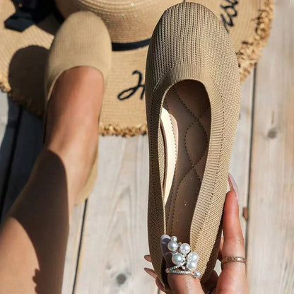 "Elegante ortopædiske sko til kvinder med komfortabel sål og åndbart design for forbedret holdning og smertefri gang."