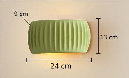 Ribbet Væglampe i Harpiks - Art Deco Design