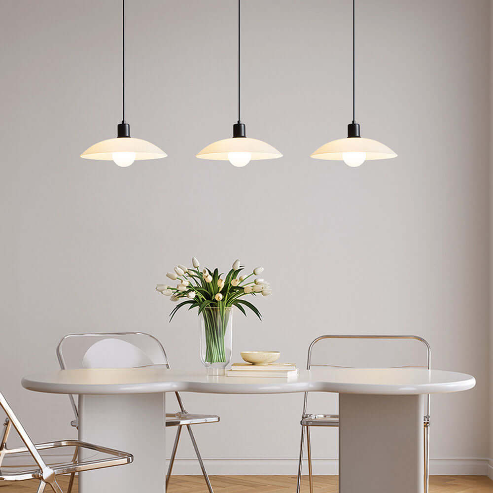 Minimalistisk hvid glas pendel