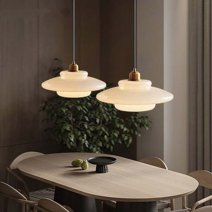 Elegant Pendel i Hvidt Glas - 3 Størrelser