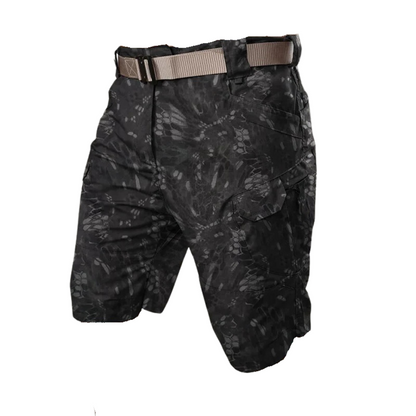 Grønne outdoor cargo shorts til mænd, holdbart polyester med lynlåslommer, perfekt til udendørs eventyr.