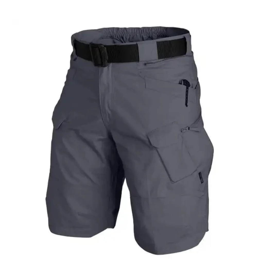 Grønne outdoor cargo shorts til mænd, holdbart polyester med lynlåslommer, perfekt til udendørs eventyr.