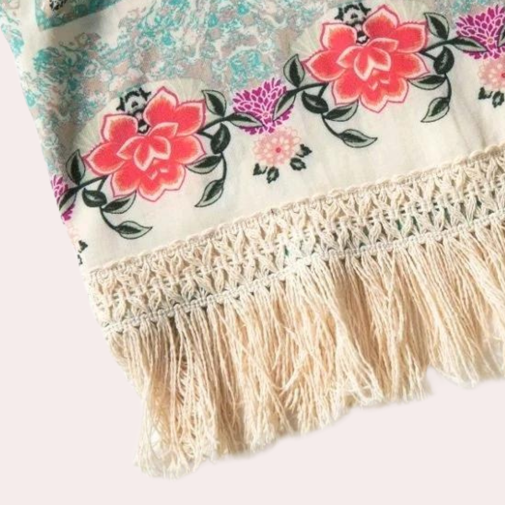 Hvid boheme løstsiddende cardigan med blomsterdesign, feminin pasform, XS-XL. Perfekt til kolde udendørs begivenheder.