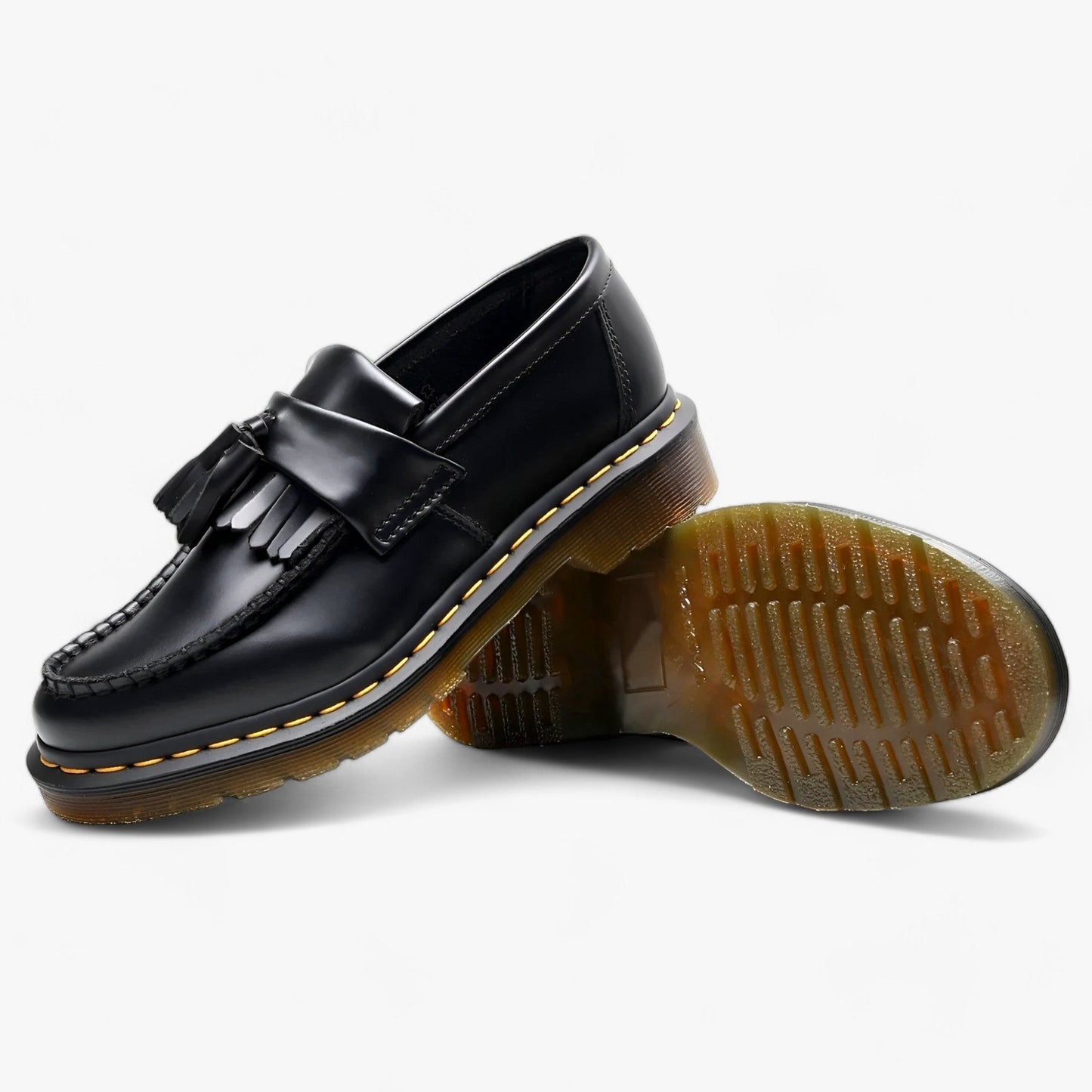 "Klassiske herre loafers i brun med kvast, tidløst design og bløde såler, perfekt til både formelle og casual outfits."