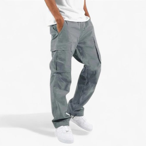 "Komfortable Daan cargo-bukser til mænd i flere farver med praktiske sidelommer og åndbart materiale, perfekt til alle sæsone
