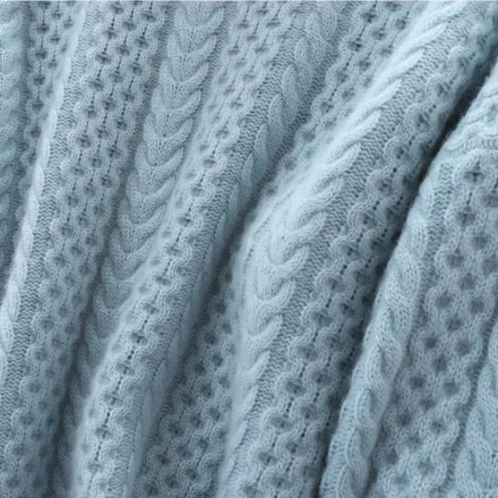 "Kvinder Kashmir rullekravesweater i blå, ekstra blød med elegant rullekrave og tidløst design, perfekt til vinter."