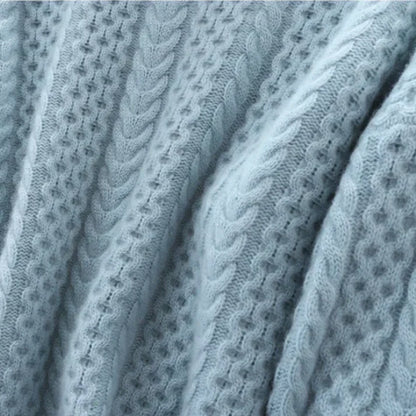 "Kvinder Kashmir rullekravesweater i blå, ekstra blød med elegant rullekrave og tidløst design, perfekt til vinter."