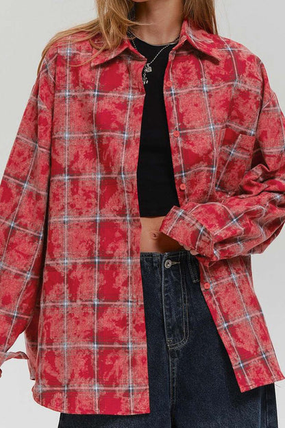 "Kvinders vintage ternet overdimensioneret bluse i blå, grøn og rød, klassisk og elegant design med komfortabel pasform."