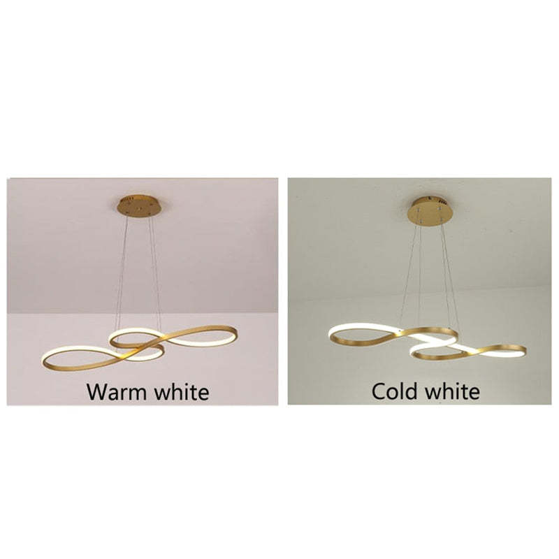 "LED pendel med musiknoter design i sort, hvid og guld, elegant og moderne lampe med integreret LED-belysning."