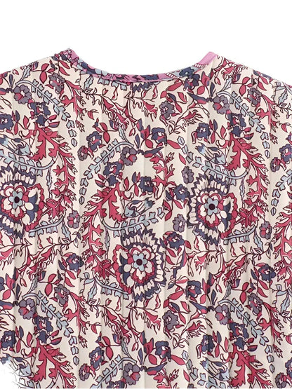 Let quiltet kvindevest uden ærmer, ideel til lag-på-lag-styling, med raffineret design for hverdag og fest.