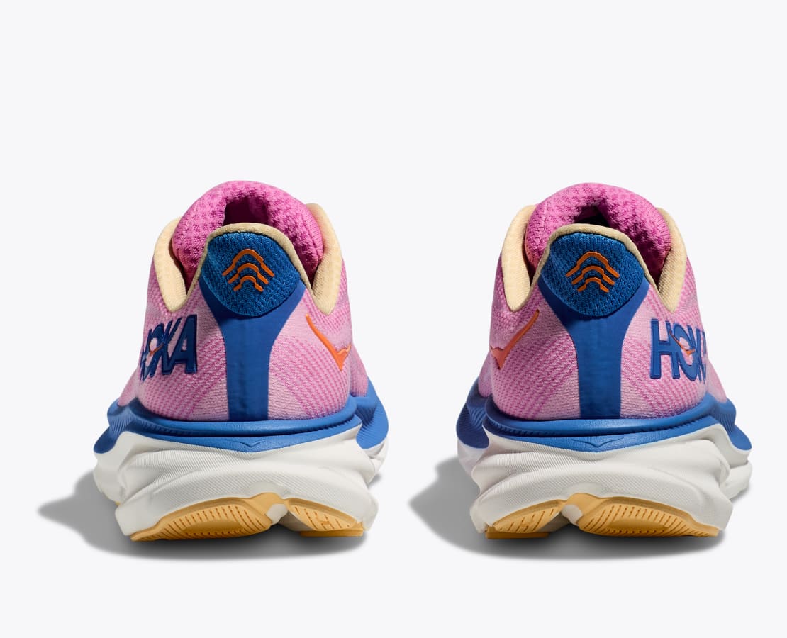 Lette herresko i grå og blå med hvid sål, Hoka Clifton 9, designet til optimal komfort og stødabsorbering.