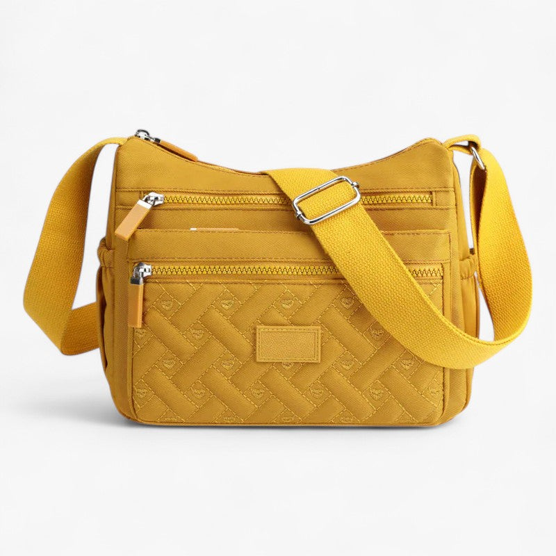 "Luksus skuldertaske i nylon, elegant design, justerbar rem, rummelig og praktisk til hverdag, sort farve, kvinde tilbehør"