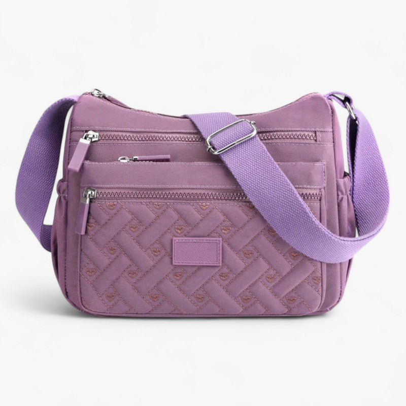 "Luksus skuldertaske i nylon, elegant design, justerbar rem, rummelig og praktisk til hverdag, sort farve, kvinde tilbehør"