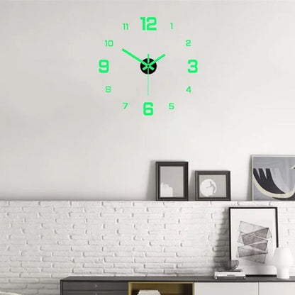 "Lysende stille vægur i moderne design, enkelt monteres uden boring, med justerbar størrelse og stille visere."