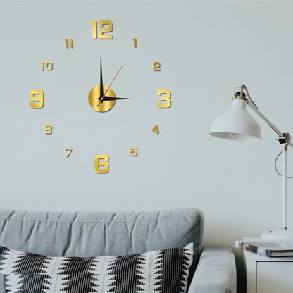 "Lysende stille vægur i moderne design, enkelt monteres uden boring, med justerbar størrelse og stille visere."