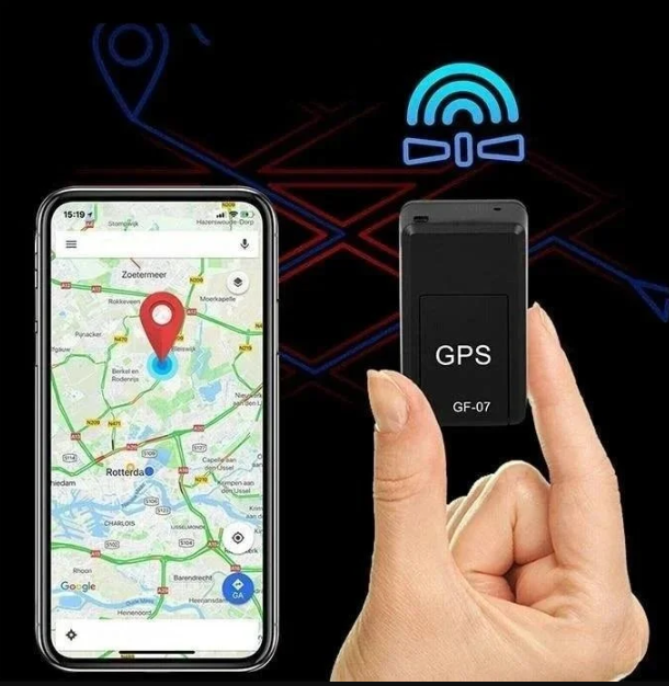 "Magnetisk mini GPS tracker med kompakt design til bilsporing og ejendelsbeskyttelse, global dækning."