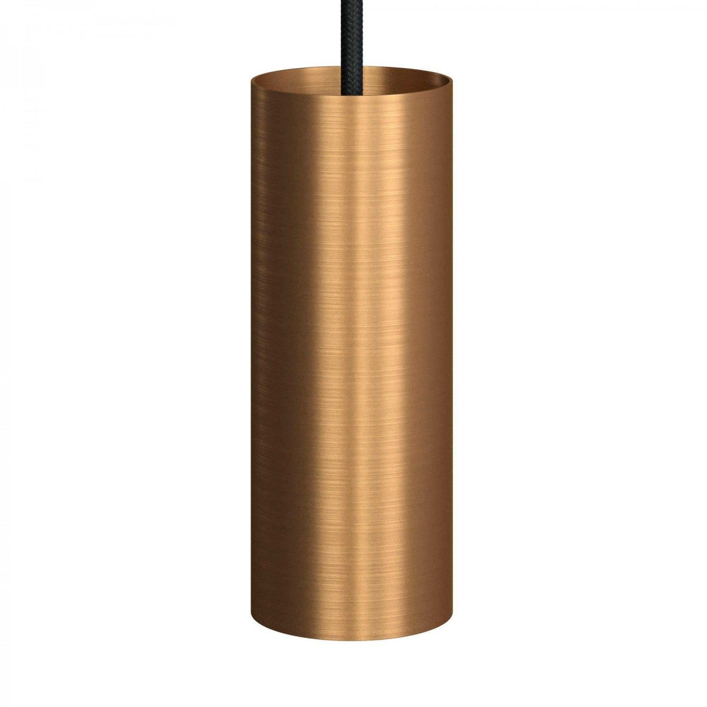 "Minimalistisk messing Tube pendel med børstet finish og justerbar sort stofledning, ideel til fokuseret lys over bordet."