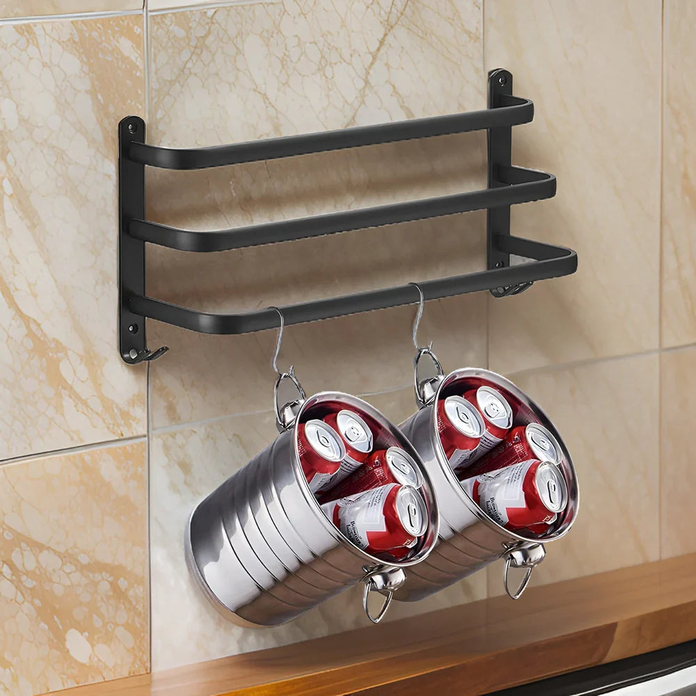 "Moderne vægmonteret stativ til håndklæder, pladsbesparende, med slankt design og effektiv tørring i badeværelse"