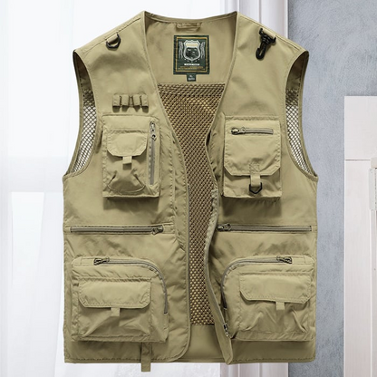 Oliver cargo vest i moderne design med multifunktionelle lommer, lynlåslukning, perfekt til udendørsaktiviteter.