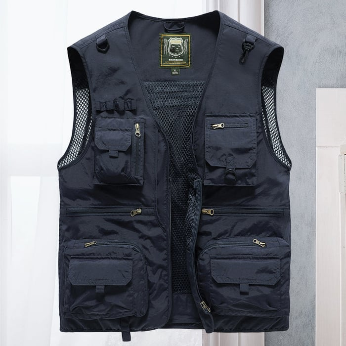 Oliver cargo vest i moderne design med multifunktionelle lommer, lynlåslukning, perfekt til udendørsaktiviteter.
