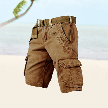 "Outdoor cargo shorts til mænd med flere lommer, holdbart stof og hurtigtørrende design, perfekt til sommeraktiviteter."