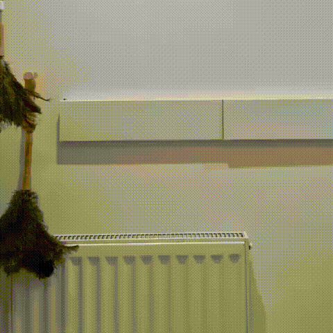 "Sammenklappelig væghængt tøjhest i jern til indendørs/udendørs brug, pladsbesparende og elegant design, EcoDry."